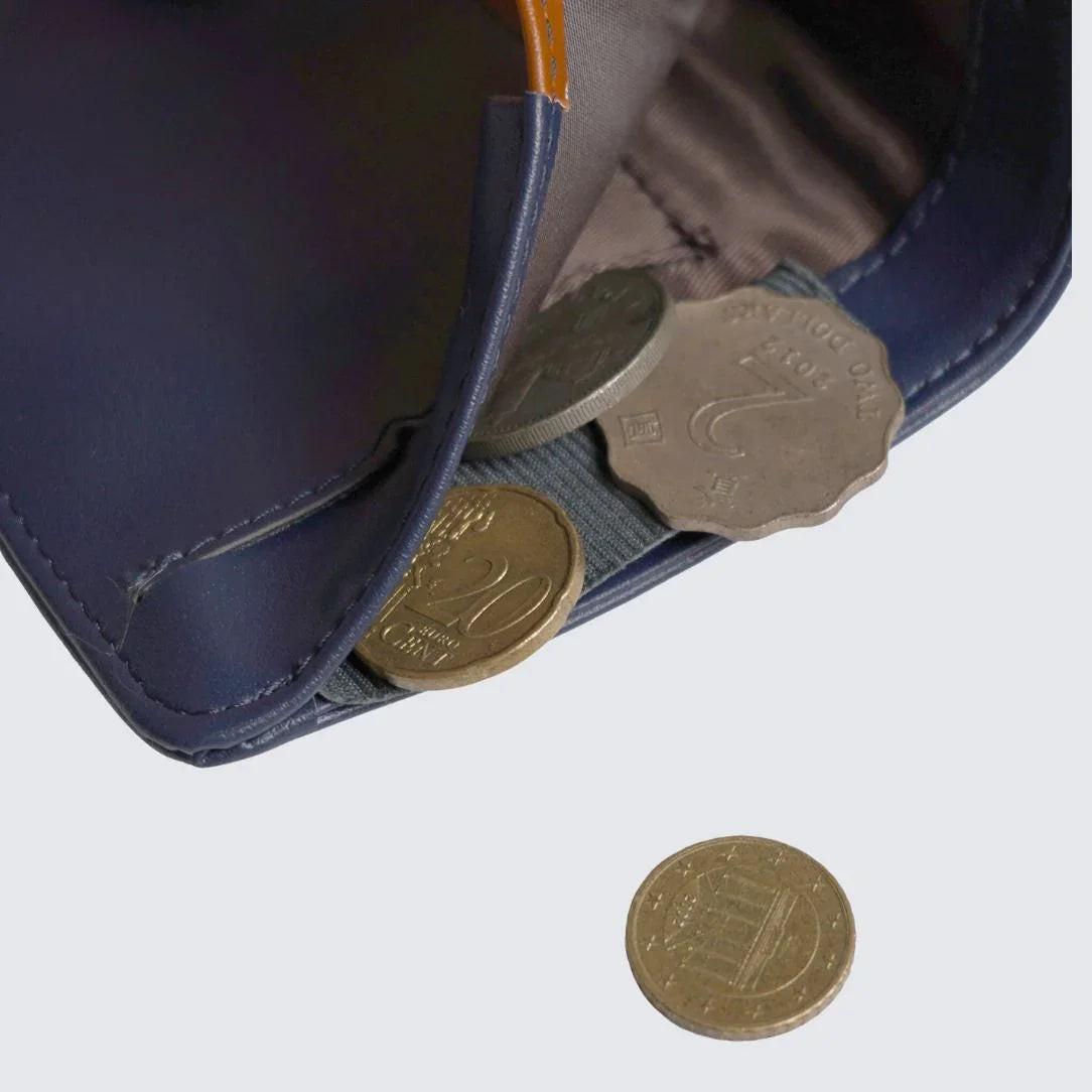 FREO Airtag Wallet - Blue.