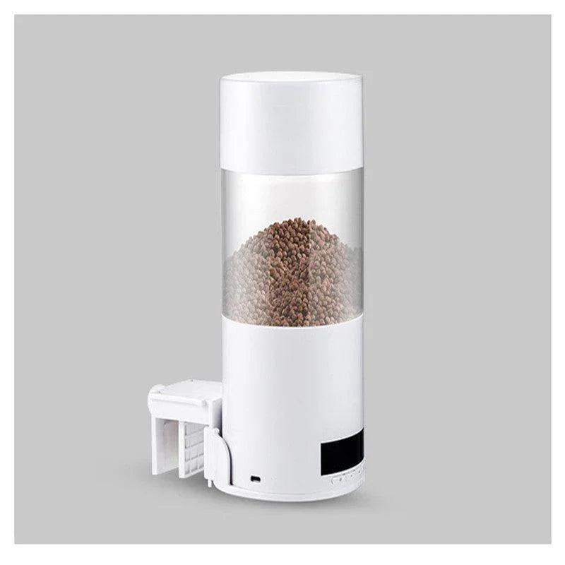 Automatic Fish Feeder - Effortless Aquarium Feeding Solution.
